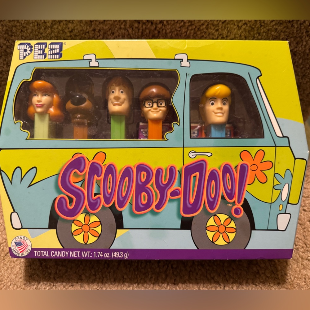 Scooby-Doo Mystery Machine Pez set